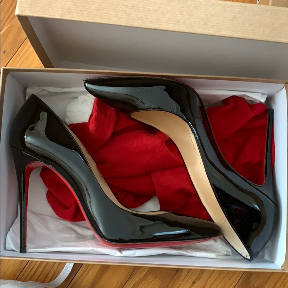 Pigalle Follies 100 Black Patent 38.5